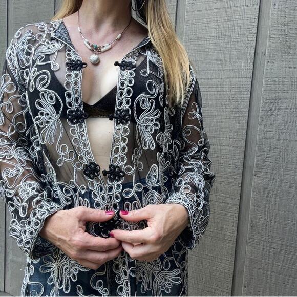 Jeannie mesh and embroidered Asian inspired jacket - Picture 2 of 7